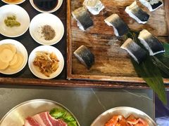 -围炉肉舍•炭烤活鳗•丹东海鲜烤肉(步行街店)