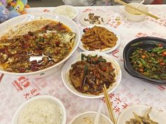 -堂瓦里·33年传统赣菜(第一街区店)