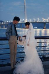 -雪中彩影婚纱摄影·微光艺术中心