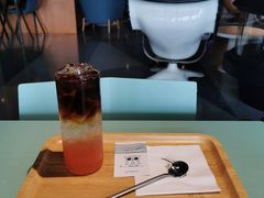 葡萄柚冰萃咖啡-sugarman espresso素饮糖人高新咖啡工厂