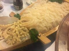 -鲜入围煮花胶鸡海鲜火锅