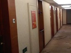 -爱时特套房酒店(会展中心远洋城店)