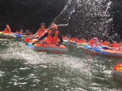 -安吉龙王山峡谷漂流