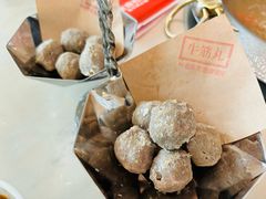 -左庭右院鲜牛肉火锅(浦江欢乐颂店)