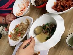 -天天向上素食餐厅(五台山店)