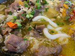 酸汤肥牛-外婆船宴餐厅·外婆喊你回家吃饭