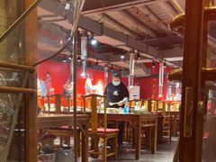 大堂-赵胖炙子烤肉&深夜酒馆(簋街店)