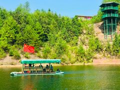 -玻璃桥景区石牛寨