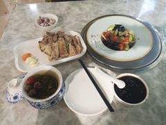 -清真·胖妈妈手抓餐厅(定西路长城宾馆店)