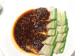 蒜泥白肉配乳瓜-初蓉丨遇见新川菜(亲贤街荣耀店)