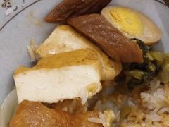 狮头牌卤茶山鸡拼大肠饭-狮头牌卤味研究所·卤味饭(花城汇南区店)