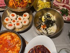 -草家酱蟹炭火烤肉店(珲春南路一店)