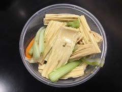 自制腐竹拌西芹-娘心豆品(方庄店)