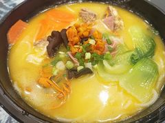 -桥香园过桥米线(火车站店)