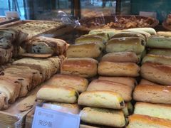 夹沙条-昆明冠生园·蛋糕·面包(朗悦湾店)