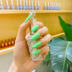 -诗韵坊美甲美睫