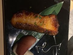 -穹六人间 people 6(岳阳路店)