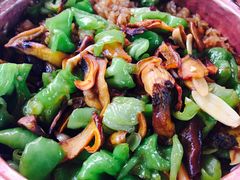 牛肝菌焖饭-朱家小厨(红塔西路店)