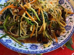 -闯关东东北农家菜(崂山石老人店)