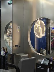 -A&L salon