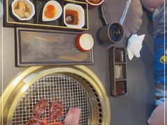 -铭牛烧肉·和牛海鲜自助(高新月牙湖店)