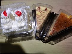 -红宝石·鲜奶小方·海派西点房(南丹店)