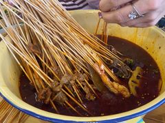 -拈签一笑黄牛肉辣卤串串