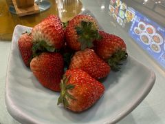 丹东草莓-渔娘渔家丹东海鲜(东直门店)