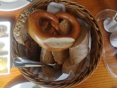 -普兰达德国餐厅·德式脆皮烤猪肘·自酿啤酒(观唐店)