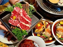 -草家酱蟹炭火烤肉店(珲春南路一店)