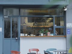 门面-Be Lived Cafe比例咖啡(摩天轮店)