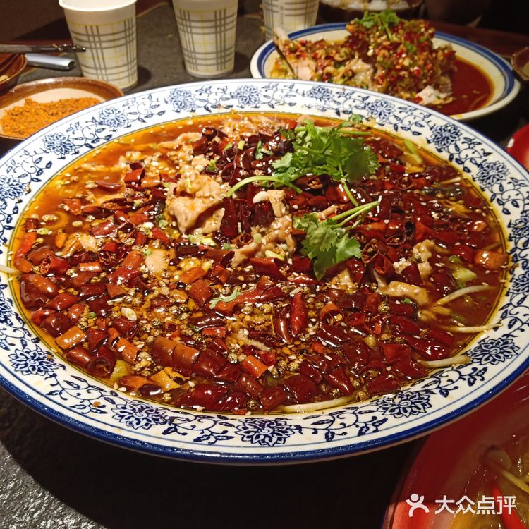 探店打卡|被推荐了好几次的破店小酒馆