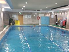 -小蓝鲸游泳培训基地(石景山店)
