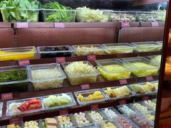 -小蛮椒麻辣烫·麻辣拌(青浦宝龙店)