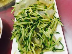 -烁佳海鲜大馅饺子
