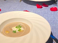 -弦月窗LUNETTE BY AMANDA(复兴路店)