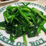 两个人点了太多了，以为茶餐厅的分量不会很多