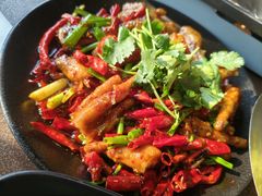 -曼听小寨海鲜烧烤·大连辣炒大王(盖州街店)