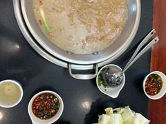 -老来福·非遗酸汤兔(凯旋路店)