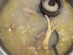 -朴小妹人参鸡汤火锅(长白山万达店)