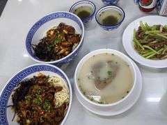 -沪西老弄堂面馆(定西路店)