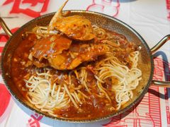 -肥肥虾庄·金牌油焖大虾(汉街SKP店)