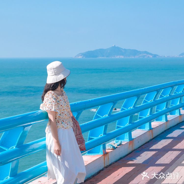 东山岛｜苏峰山环岛路，看蓝天白云和大海 