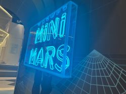 -MINI MARS KIDS CLUB亲子家庭中心(长宁天山店)