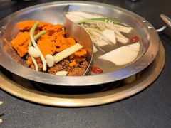 -沸炉重庆老火锅(军事博物馆店)