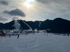 -丝绸之路山地度假区滑雪场