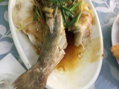 -小辣妹川味海鲜加工店(第一市场椰风巷店)