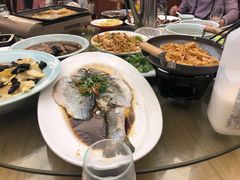 -新天明砂锅鱼头煲