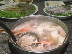 -辉哥火锅(虹桥路店)