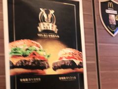 -麦当劳(汉口火车站候车室店)